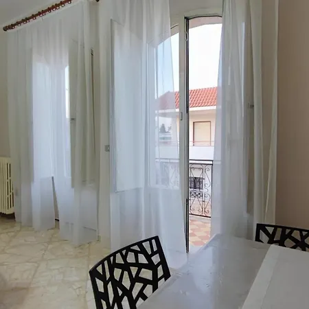 Vakantiehuis Thalna Apartment, Casa Centro