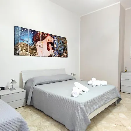 Thalna Apartment, Casa Centro Vakantiehuis