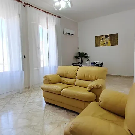 Thalna Apartment, Casa Centro Vakantiehuis Porto Cesareo