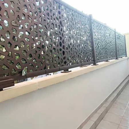 Vakantiehuis Thalna Apartment, Casa Centro Porto Cesareo