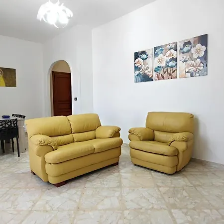Thalna Apartment, Casa Centro Vakantiehuis *