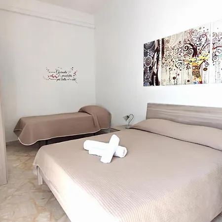 Thalna Apartment, Casa Centro Vakantiehuis