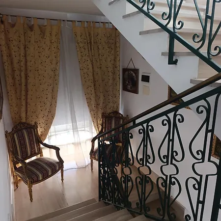 Thalna Apartment, Casa Centro *